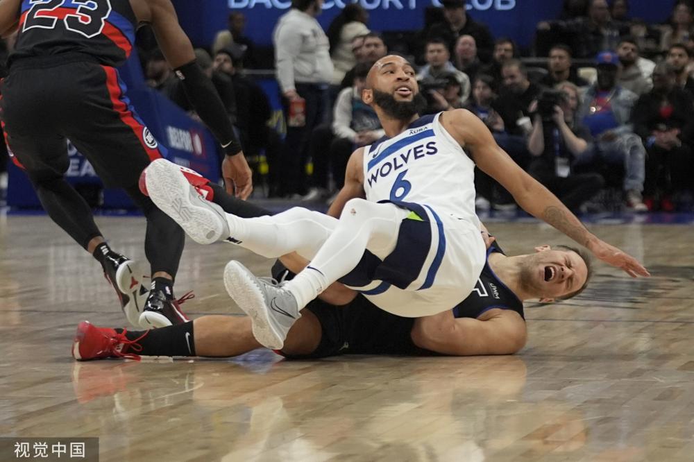 在同一时刻 在同一时刻